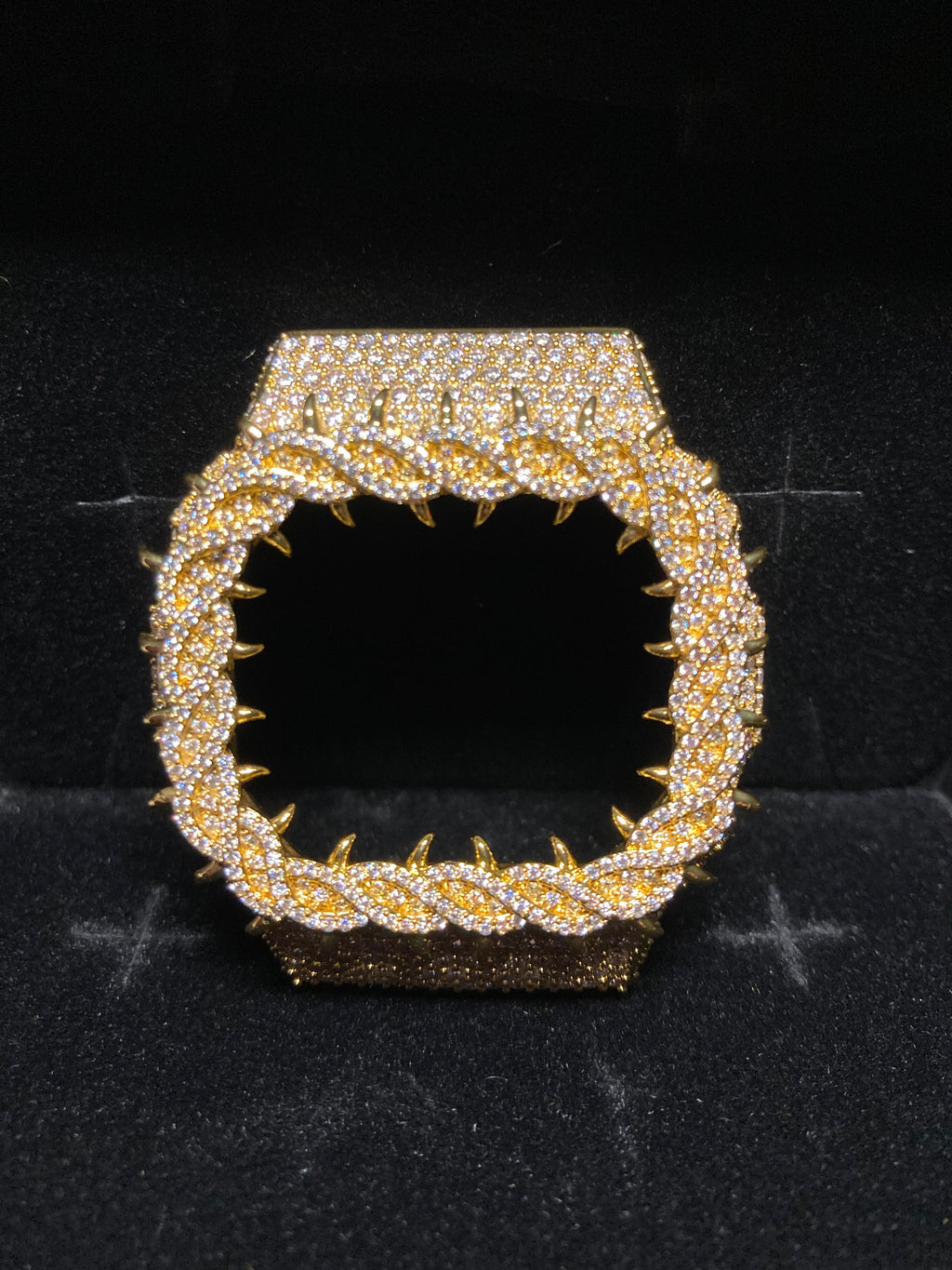 VVS Moissanite Gold Iced-Out Thorn Watch Bezel for Dw5600