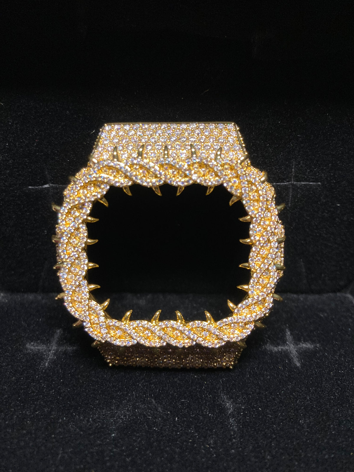 VVS Moissanite Gold Iced-Out Thorn Watch Bezel for Dw5600