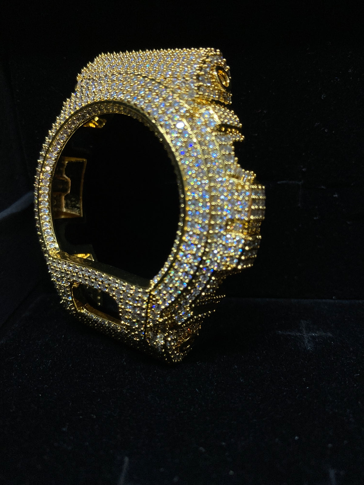 VVS Moissanite Gold Iced-Out Watch Bezel for Dw6900