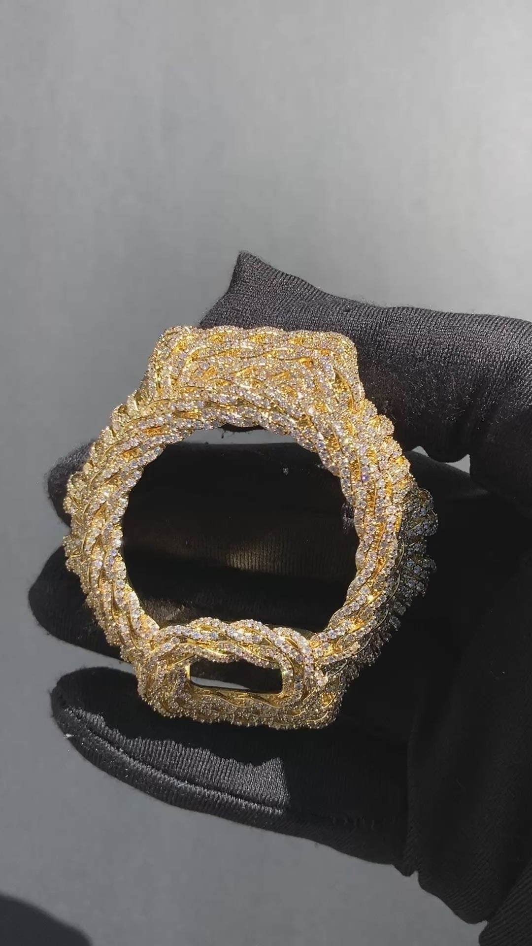 VVS Moissanite Gold Chunky Iced-Out Watch Bezel for Dw6900